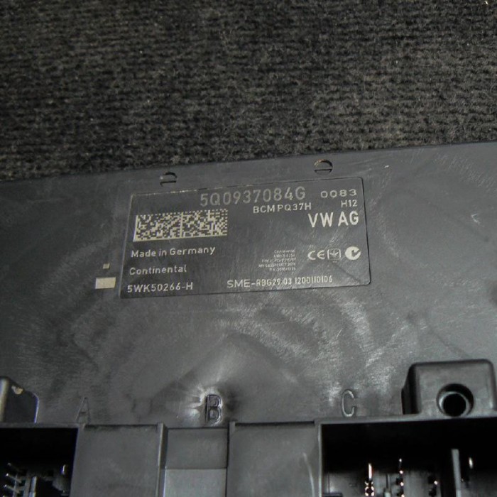 Modul de confort AUDI A3 8V1, 8VK 2013 OEM: 5Q0937084G 1663305