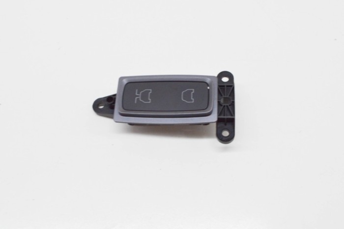 Comutator TESLA MODEL X 2020 OEM: 1080487-01-A,E0201892 21027750