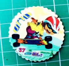 Jeton serial TV de animație Rocket Power de la Viacom fabricat &icirc;n 2004 4 cm Otto 37 Power Level 10 Roți &icirc;ncinse Star Food surprize snaks-uri cartonașe