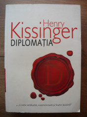 HENRY KISSINGER - DIPLOMATIA foto