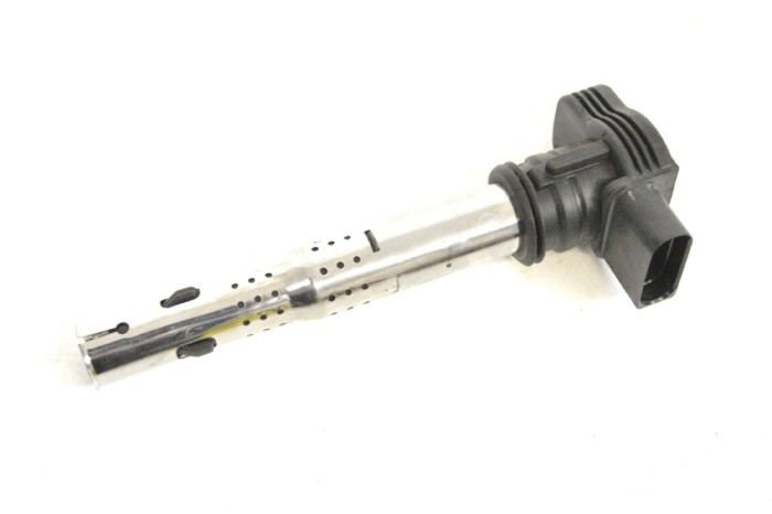 Bobina de inducție de &icirc;naltă tensiune AUDI TT Roadster 8J9 2008 OEM: 07K905715D 11727298