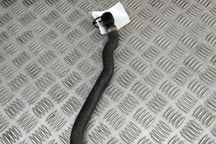 Furtun de lichid de răcire BMW 3 F30, F80 2015 OEM: 9307241 | 31427872