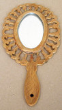 Oglinda artizanala vintage de mana, din lemn pirogravat si traforaj, anii 70