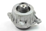 Suport motor dreapta MERCEDES-BENZ C W205 2015 OEM: A2052406617 2131898