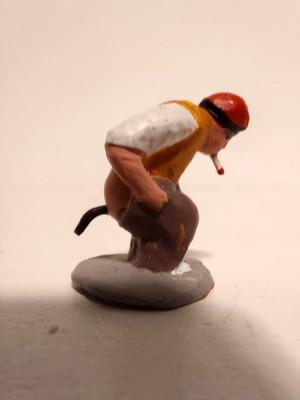 Figurine caganer din Catalonia, Spania, tradiție neobișnuită de Crăciun foto