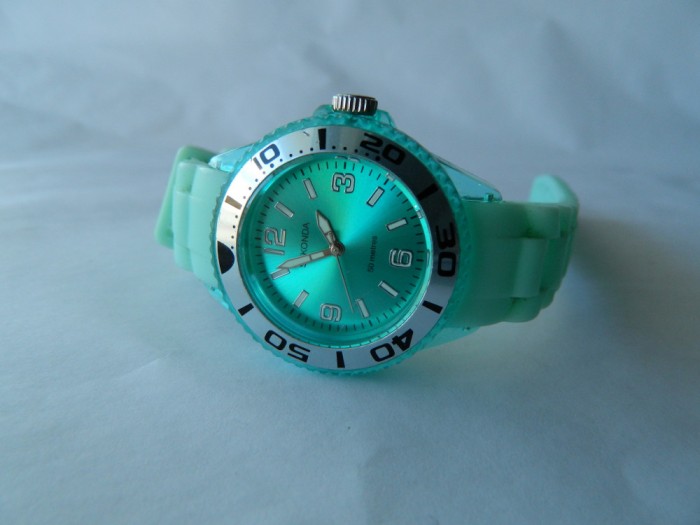 Ceas de dama SEKONDA ,bezel rotativ , cod s3