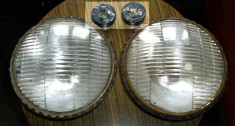 2 faruri cu sticla vechi, aprox 175 mm. diametru, 2 semnalizatoare sticla foto