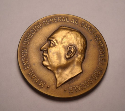 Medalie MIHAIL ENESCU Directorul Casei Centrale A Asigurarilor 1933 SUPERBA foto