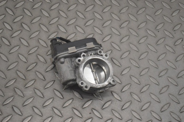 Corp clapetă VW GOLF VIII CD1 2022 OEM: 19520319F,04E133062T | 25294740