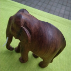 Sculptura in lemn exotic, elefant