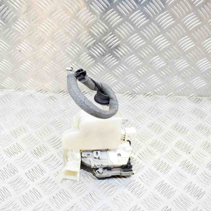 &Icirc;ncuietoare ușă dreapta față AUDI A6 4G2, C7, 4GC 2013 OEM: 8J2837016C 13138990