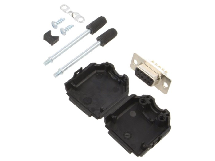 Conector D-Sub 9 pini mamă, pe cablu