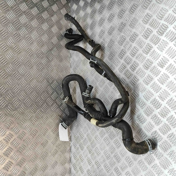Furtun de lichid de răcire FORD PUMA J2K, CF7 2022 OEM: L1BG-18K497-AD,L1BG-8B273-CF,L1BG-18K580-AE 29945847