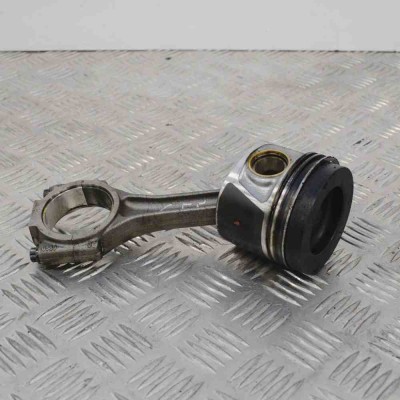 Piston VW TOURAN 1T1, 1T2 2010 OEM: 038JV400 foto