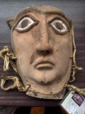 Masca din ceramica.
