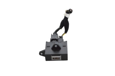 USB ALFA ROMEO STELVIO 949_ 2019 OEM: 00505493820 23858107 foto