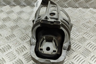 Suport motor st&amp;acirc;nga AUDI A5 F53 2019 OEM: 4M0199371FC | 31798774 foto