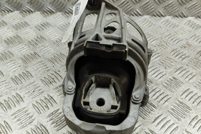 Suport motor st&acirc;nga AUDI A5 F53 2019 OEM: 4M0199371FC | 31798774