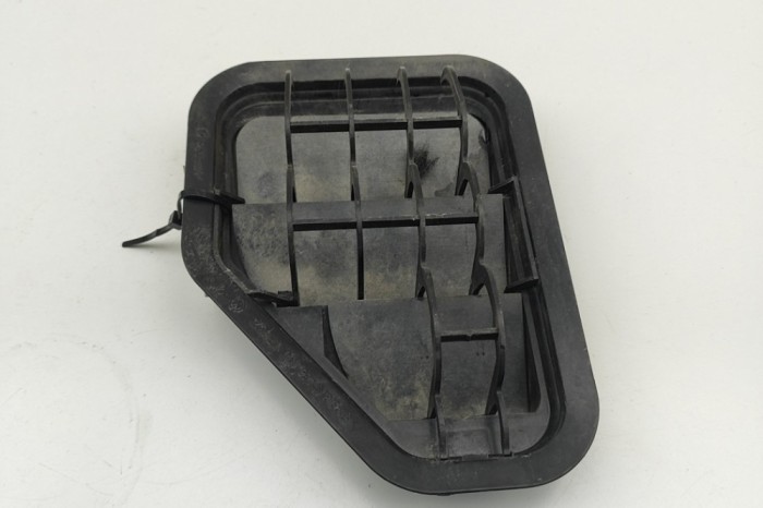 Grila de ventilație caroserie VW TIGUAN 5N_ 2014 OEM: 5M0819466A,5M0819466 30755226