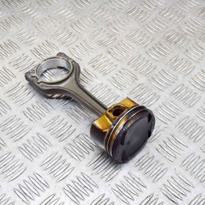 Piston AUDI A4 8W2, B9 2018 OEM: 04E198401D,04E107065ED foto