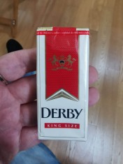 PACHET TIGARI DE COLECTIE DERBY CHILE ANII 80 PLIN SIGILAT NEDESFACUT foto
