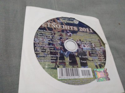 CD ETNO HITS 2011 ORIGINAL REVISTA TAIFASURI foto