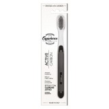 Cumpara ieftin Periuta de dinti Piave Experience carbune activ perii medii capac protectie