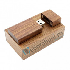 Stick usb personalizat blanko si cutie - lemn nuc foto