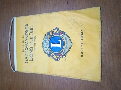 FANION CLUB MASONIC LIONS TURCIA foto