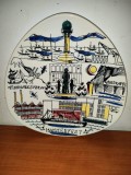 Placa aplica triunghiulara farfurie ceramica comemorativa de perete de colectie Stavangerflint Norvegia de Inger Waage