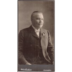 Fotografie din perioada interbelica