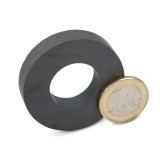 Magnet ferita inel &Oslash;50/22 x 8 mm, putere 3,4 kg, F30