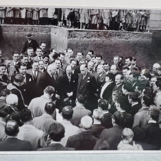 CONSTANTIN I. ANGELESCU , PRIM MINISTRU AL ROMANIEI , FOTOGRAFIE DE GRUP LA PUNEREA PIETREI DE TEMELIE A UNEI CONSTRUCTII , ANII '30