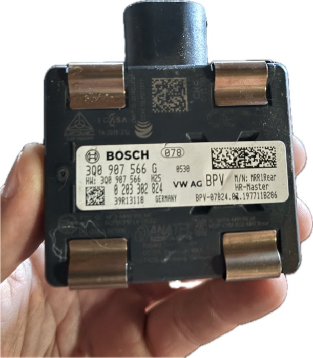 Senzor radar pt vw audi cu cod : 3Q0907566G