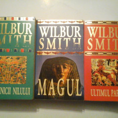 WILBUR SMITH - RAZBOINICII NILULUI / MAGUL / ULTIMUL PAPIRUS ( trilogia scribul Taita)