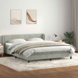Cumpara ieftin Pat cu arcuri cu saltele gri deschis 200x210 cm catifea