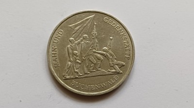 Germania RDG- 10 Mark 1972-Memorialul Buchenwald de l&amp;acirc;ngă Weimar foto