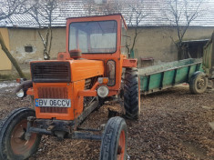 Tractor u650,remorca mare,plug 3 brazdare foto