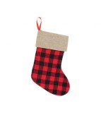 Sosete ornamentale de Craciun, motiv &icirc;n carouri roșu-negru, dimensiune 40,5 cm, Godan