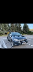 Toyota rav 4 foto