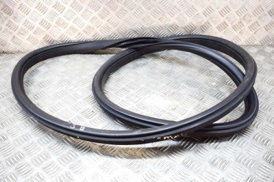 Garnitura ușă dreapta spate JAGUAR I-PACE X590 2020 OEM: J9D3-253A10-A | 17691091 foto