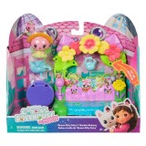 GABBYS DOLLHOUSE FILMUL SET BALCONUL GRADINA FERMECATA SI FIGURINA KITTY CU