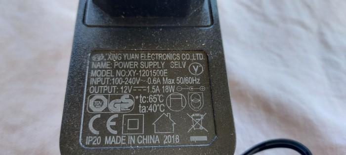 ALIMENTATOR 12V- 1,5A , MODEL XY-1201500E , FUNCTIONEAZA .