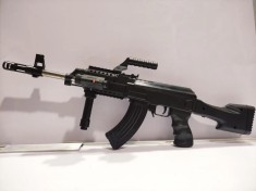 NOUL MODEL DE PUSCA AK47 KALASNIKOV,MAI MARE 70CM,CALIBRU 6MM,DEMONTABILA,NOUA!