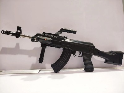NOUL MODEL DE PUSCA AK47 KALASNIKOV,MAI MARE 70CM,CALIBRU 6MM,DEMONTABILA,NOUA! foto