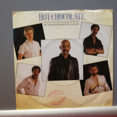 Hot Chocolate – It Started With a Kiss (1982/EMI/RFG) - Vinil Single pe '7/NM