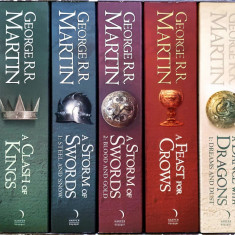 Game of Thrones - George R.R. MARTIN (Urzeala Tronurilor) - 7 carti -  complet | arhiva Okazii.ro