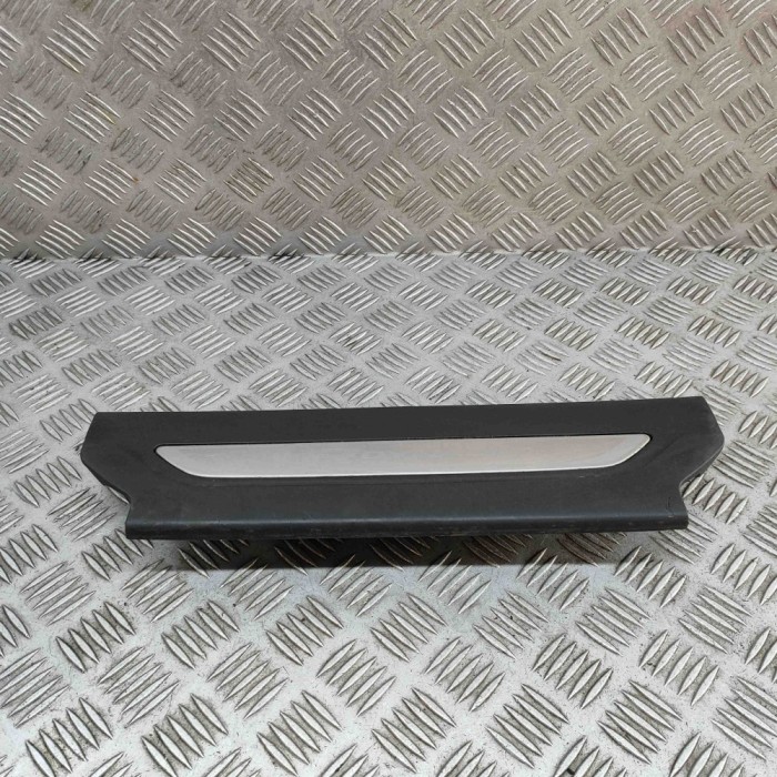 Ornament prag st&acirc;nga față JAGUAR F-PACE X761 2022 OEM: HK83-13201-BFW