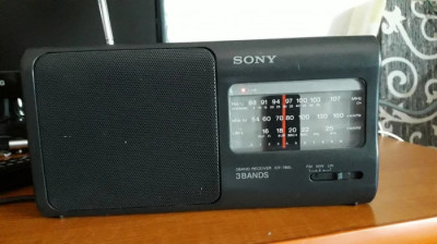 RADIO SONY ICF-780L - FM-MW-LW , FUNCTIONEAZA IN STARE FOARTE BUNA . foto