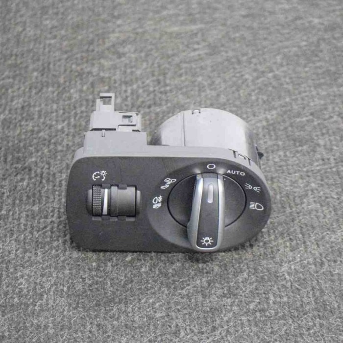 Modul de control comutator faruri AUDI Q3 8U 2017 OEM: 8X2941531AN,8P0919093 10948251